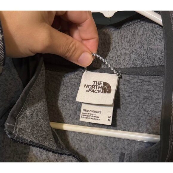 The North Face Gordon Lyons fleece pullover. Men’s medium. - Picture 5 of 6